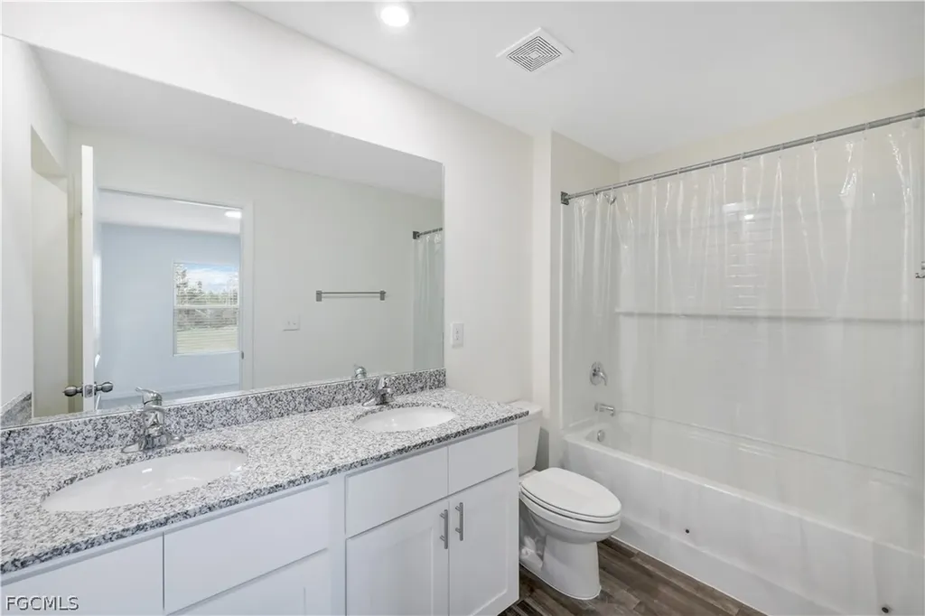 2210 SW 4th Street Cape Coral FL 33991