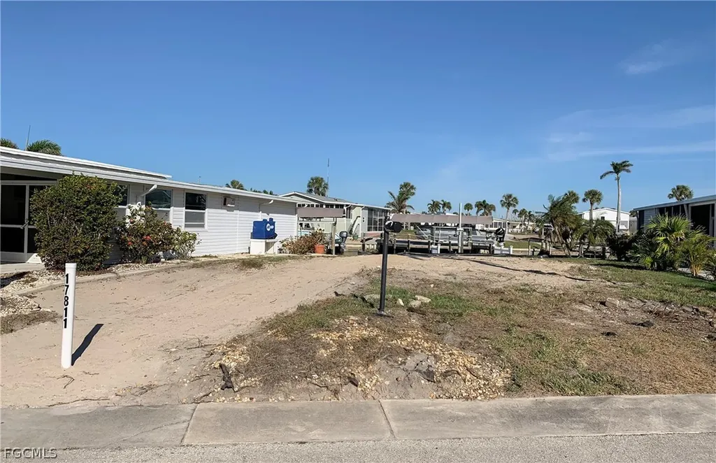 17811 Eglantine Lane Fort Myers Beach FL 33931