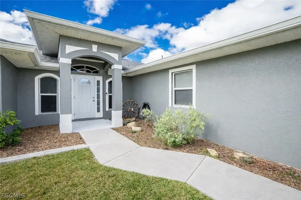 228 NW 29th Avenue Cape Coral FL 33993