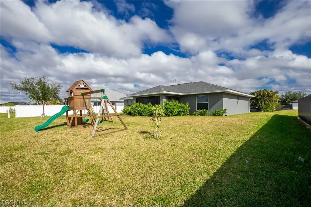 228 NW 29th Avenue Cape Coral FL 33993