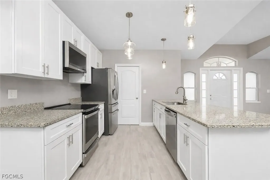 228 NW 29th Avenue Cape Coral FL 33993