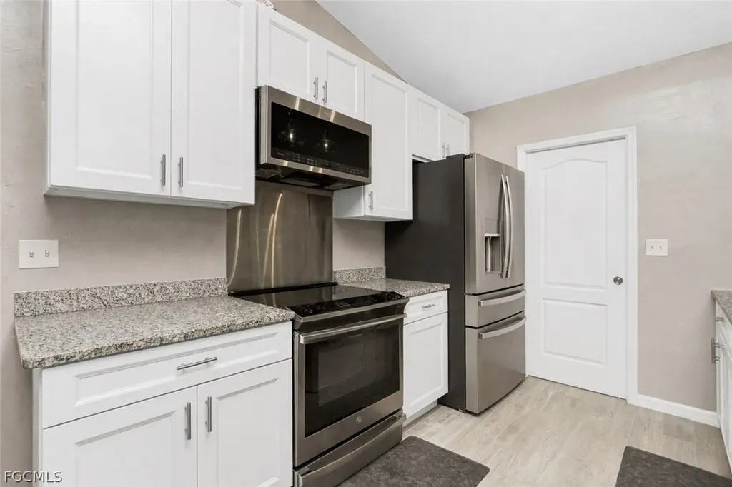 228 NW 29th Avenue Cape Coral FL 33993