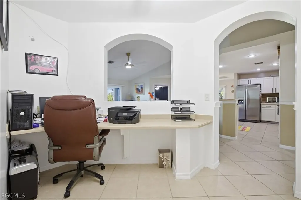 1112 SW 9th Court Cape Coral FL 33991