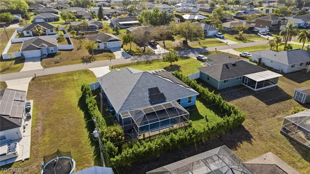 1112 SW 9th Court Cape Coral FL 33991