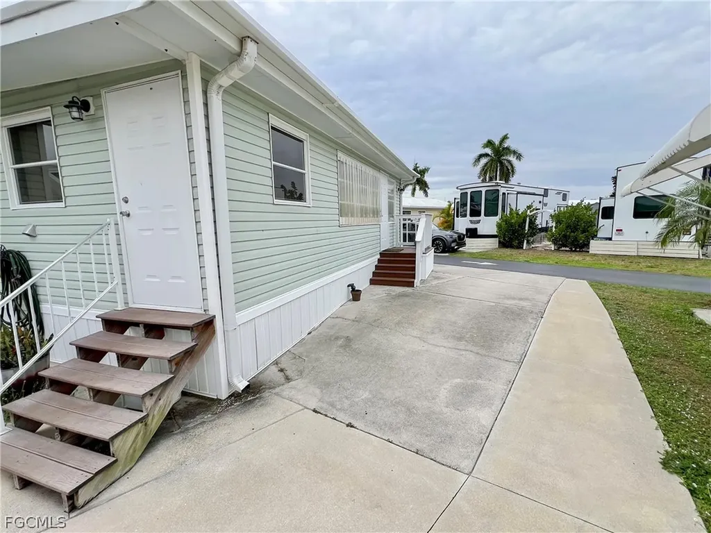 11019 Sunglow Lane Fort Myers FL 33908