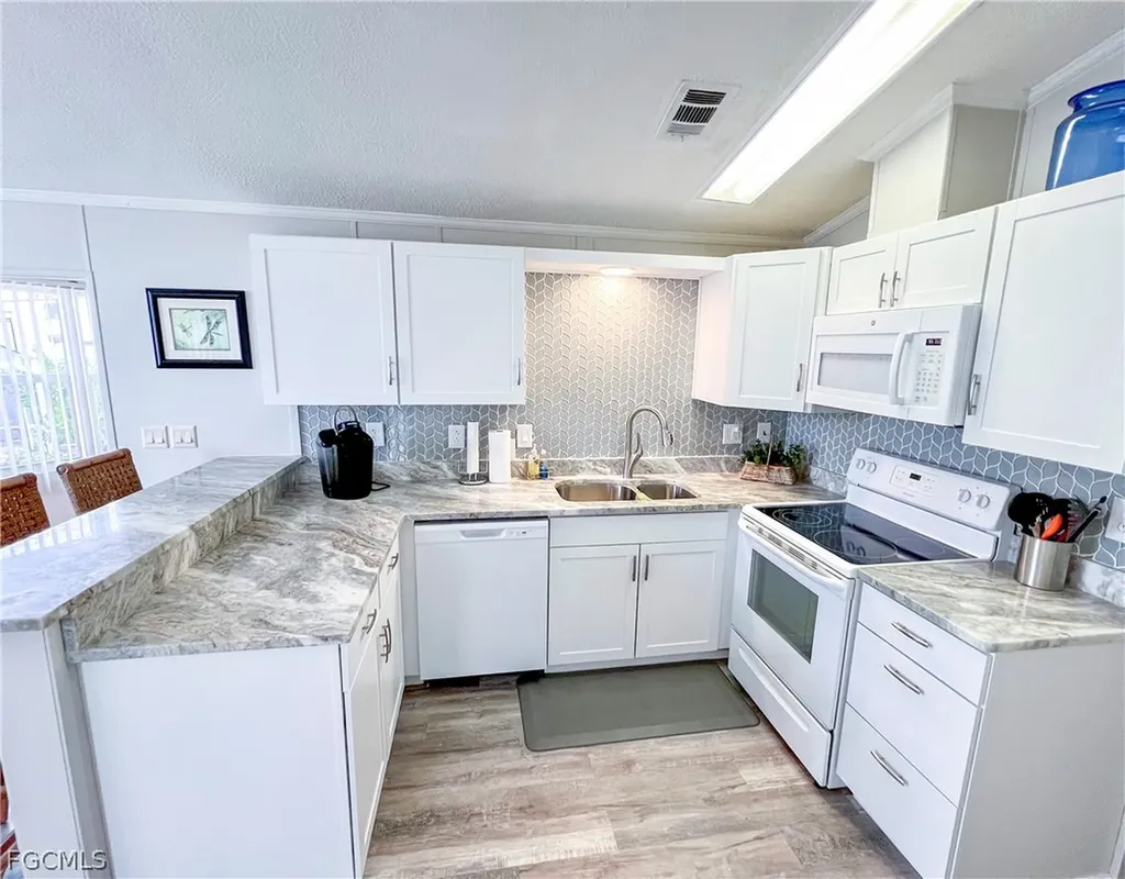 11019 Sunglow Lane Fort Myers FL 33908