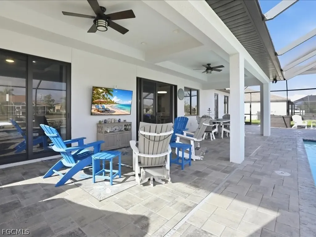 405 SE 2nd Street Cape Coral FL 33990