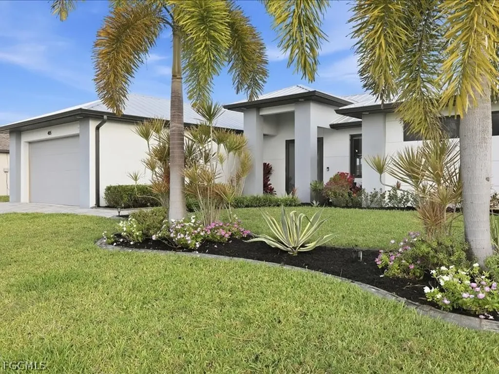 405 SE 2nd Street Cape Coral FL 33990