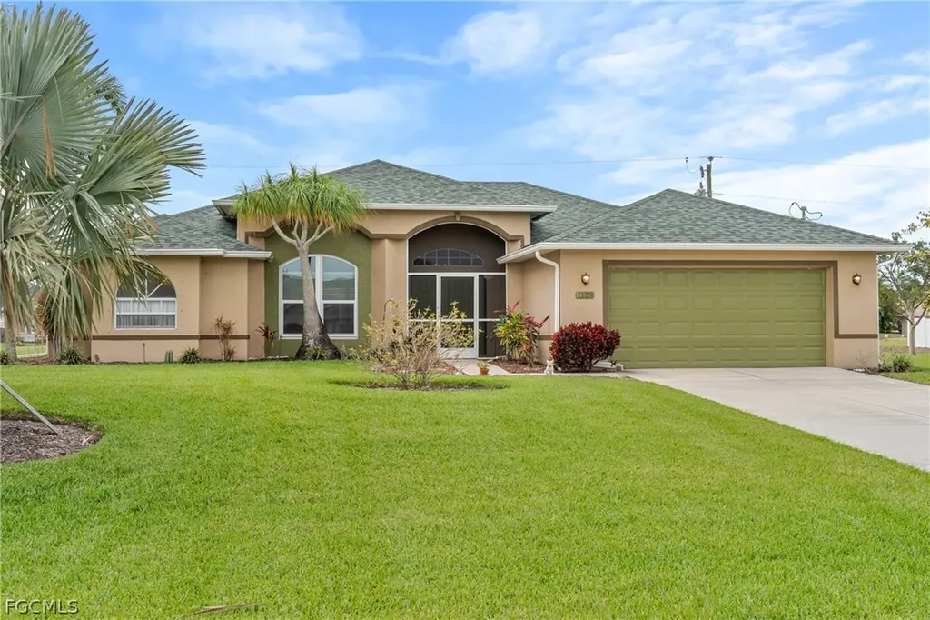 1128 SW 41st Terrace Cape Coral FL 33914
