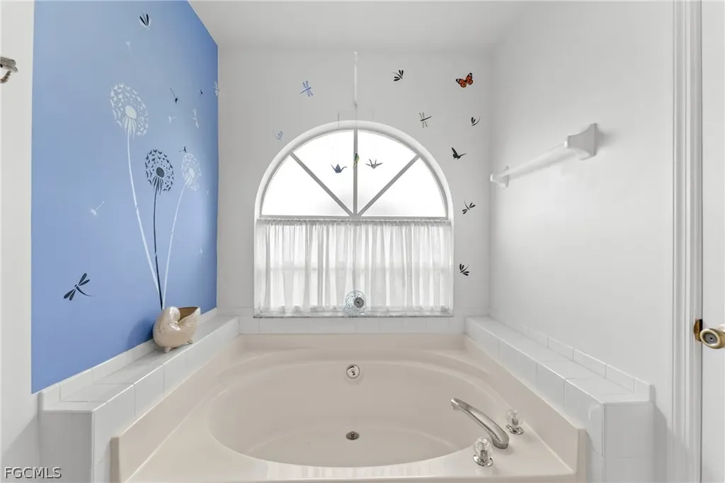 1128 SW 41st Terrace Cape Coral FL 33914
