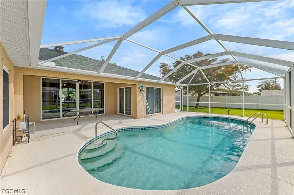 1128 SW 41st Terrace Cape Coral FL 33914
