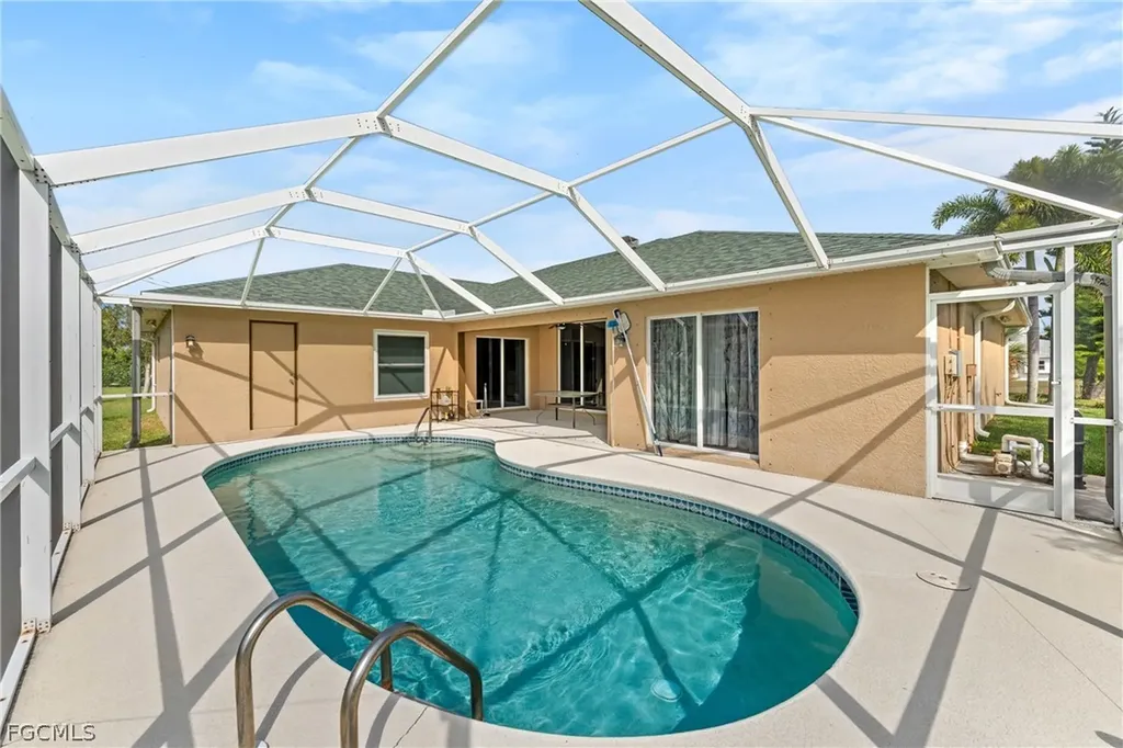 1128 SW 41st Terrace Cape Coral FL 33914
