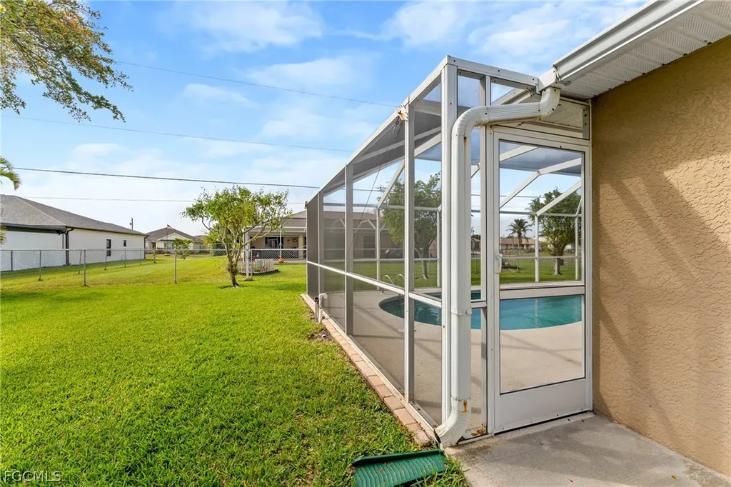 1128 SW 41st Terrace Cape Coral FL 33914