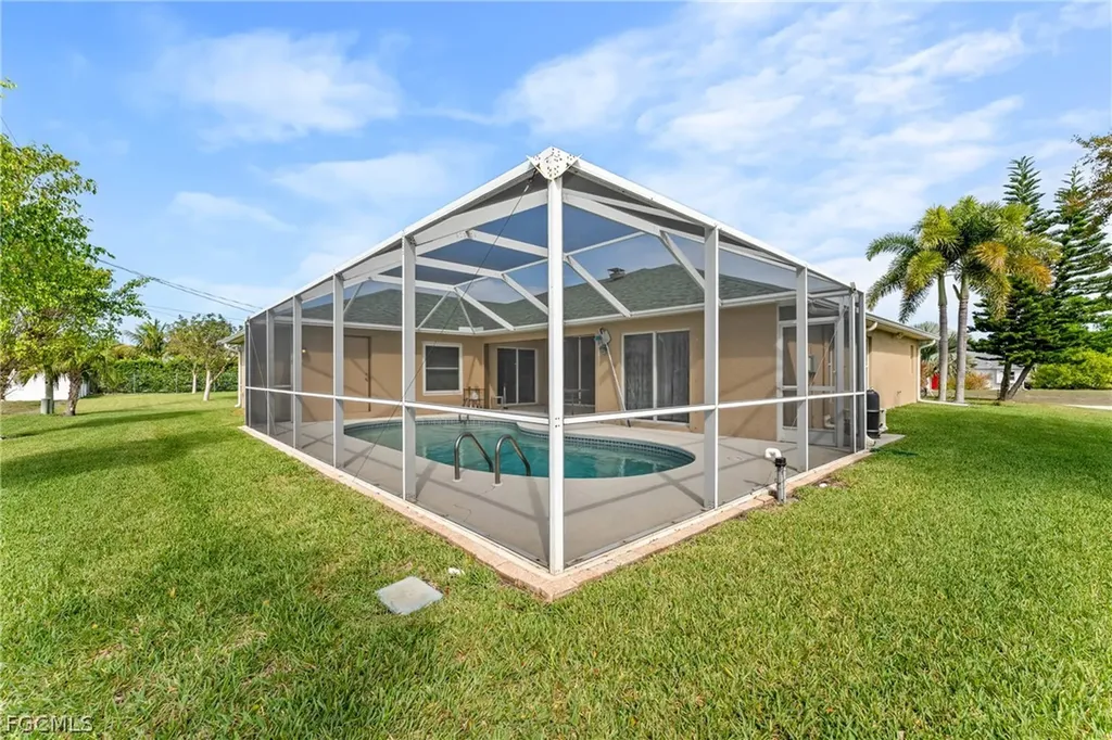1128 SW 41st Terrace Cape Coral FL 33914