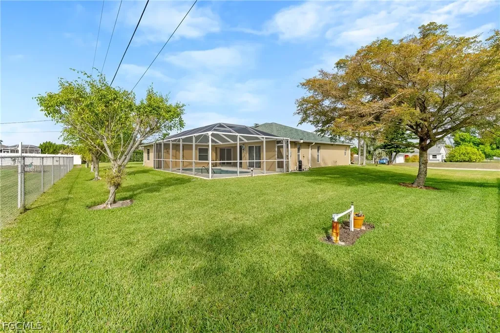 1128 SW 41st Terrace Cape Coral FL 33914