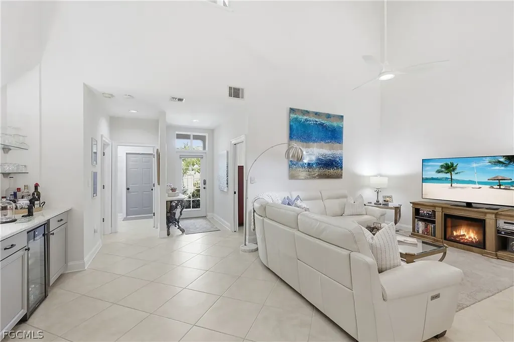 4870 W Boulevard Court Naples FL 34103