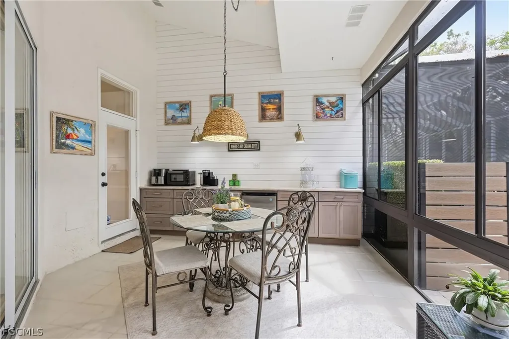 4870 W Boulevard Court Naples FL 34103