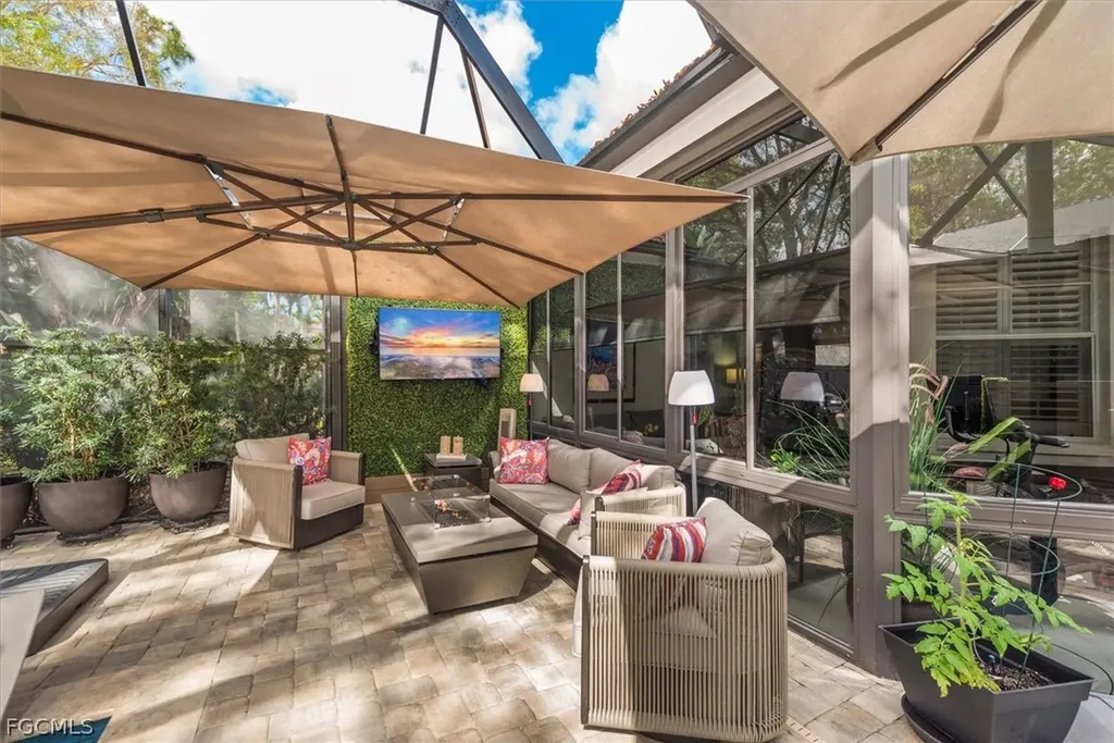 4870 W Boulevard Court Naples FL 34103