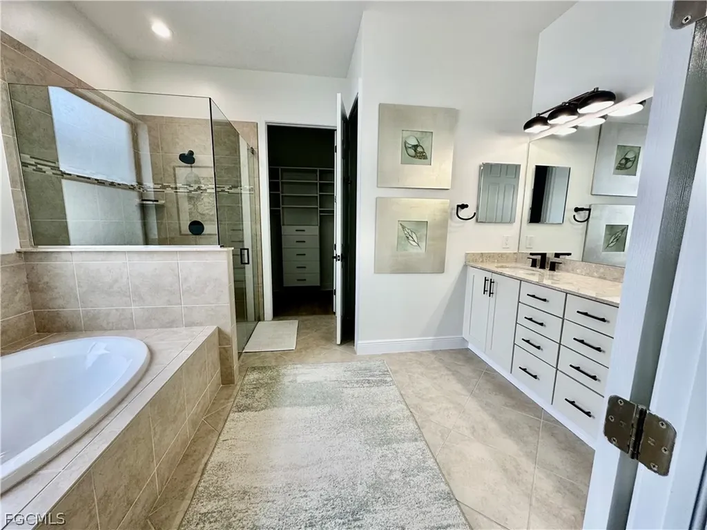 12454 Kentwood Avenue Fort Myers FL 33913