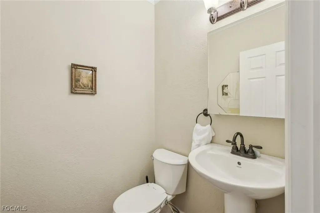 7709 Victoria Cove Court Fort Myers FL 33908