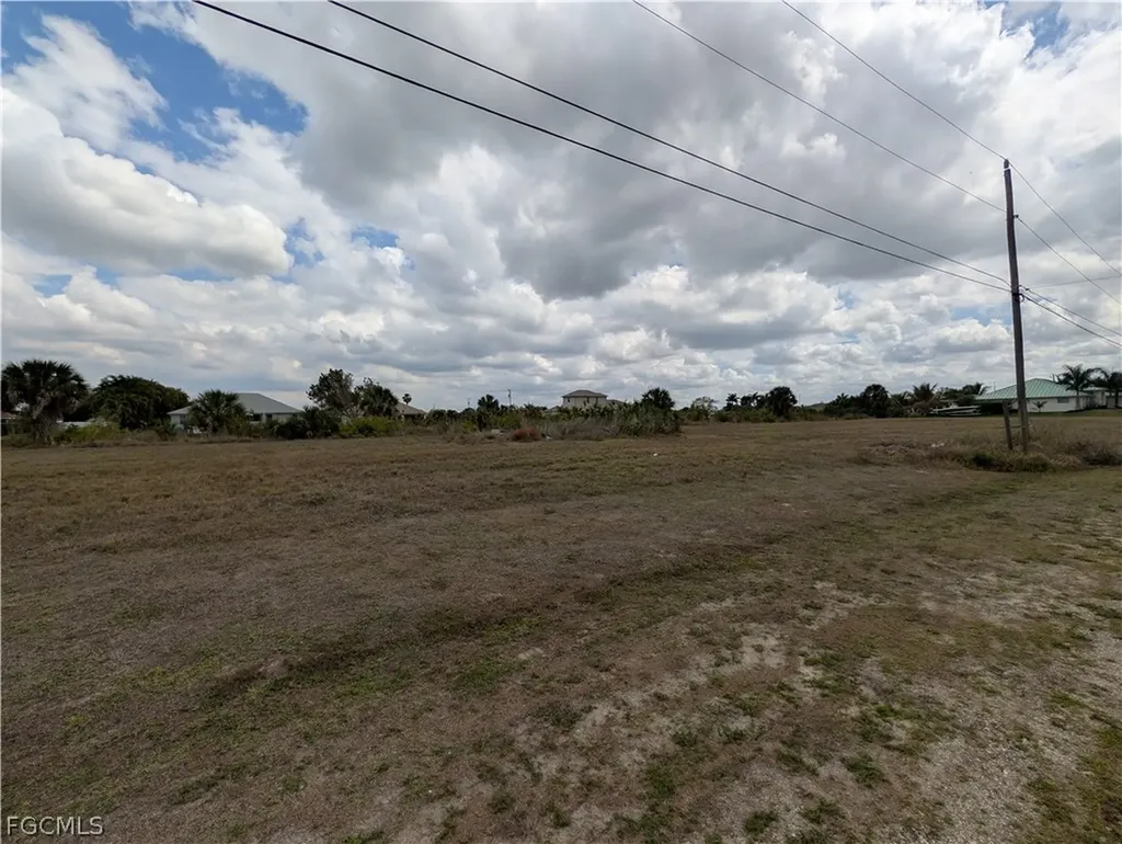 2605 NE 20th Place Cape Coral FL 33909