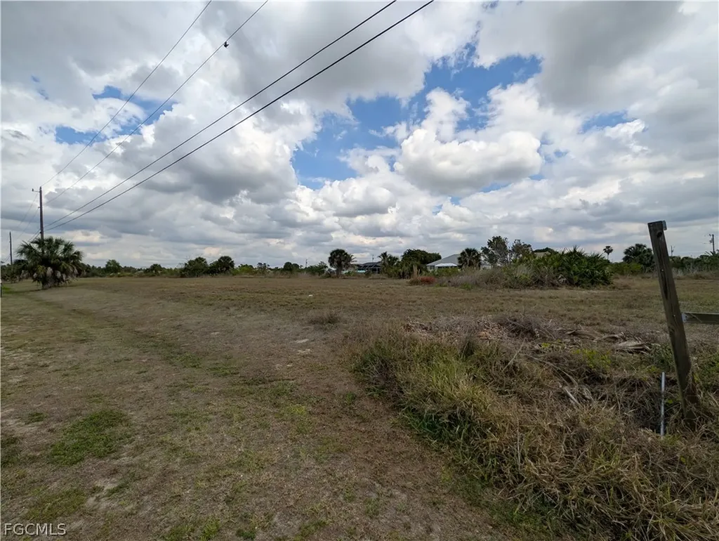 2605 NE 20th Place Cape Coral FL 33909