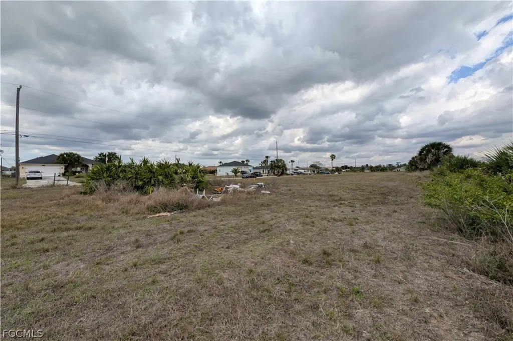 2605 NE 20th Place Cape Coral FL 33909