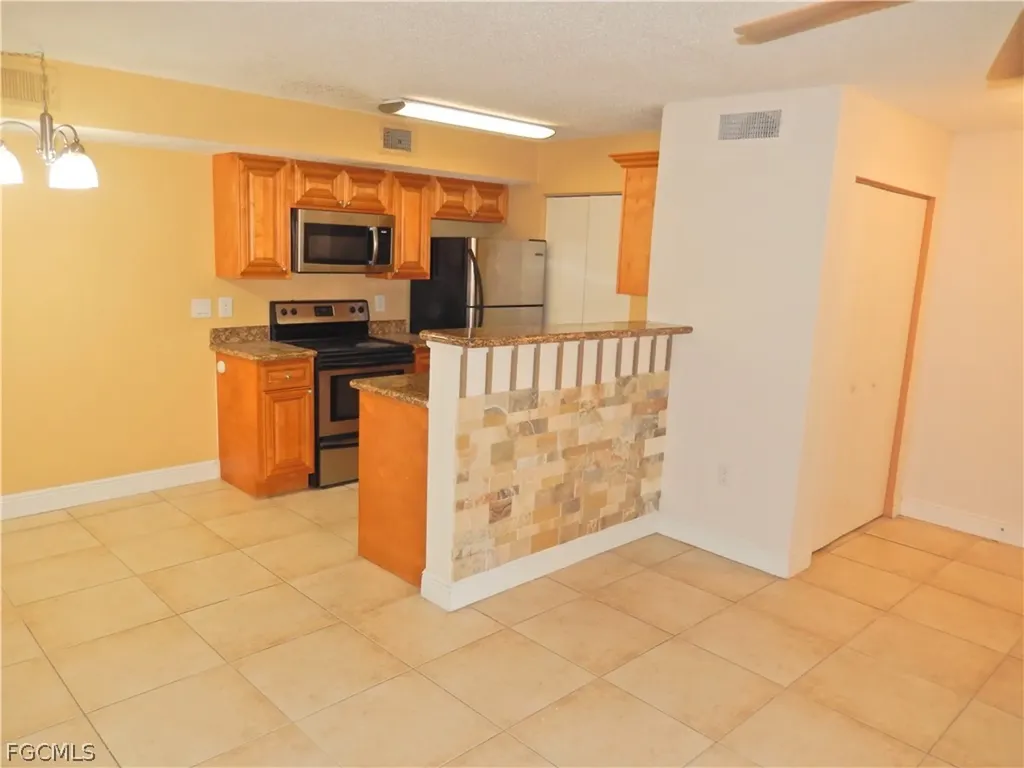 12560 Equestrian Circle Fort Myers FL 33907
