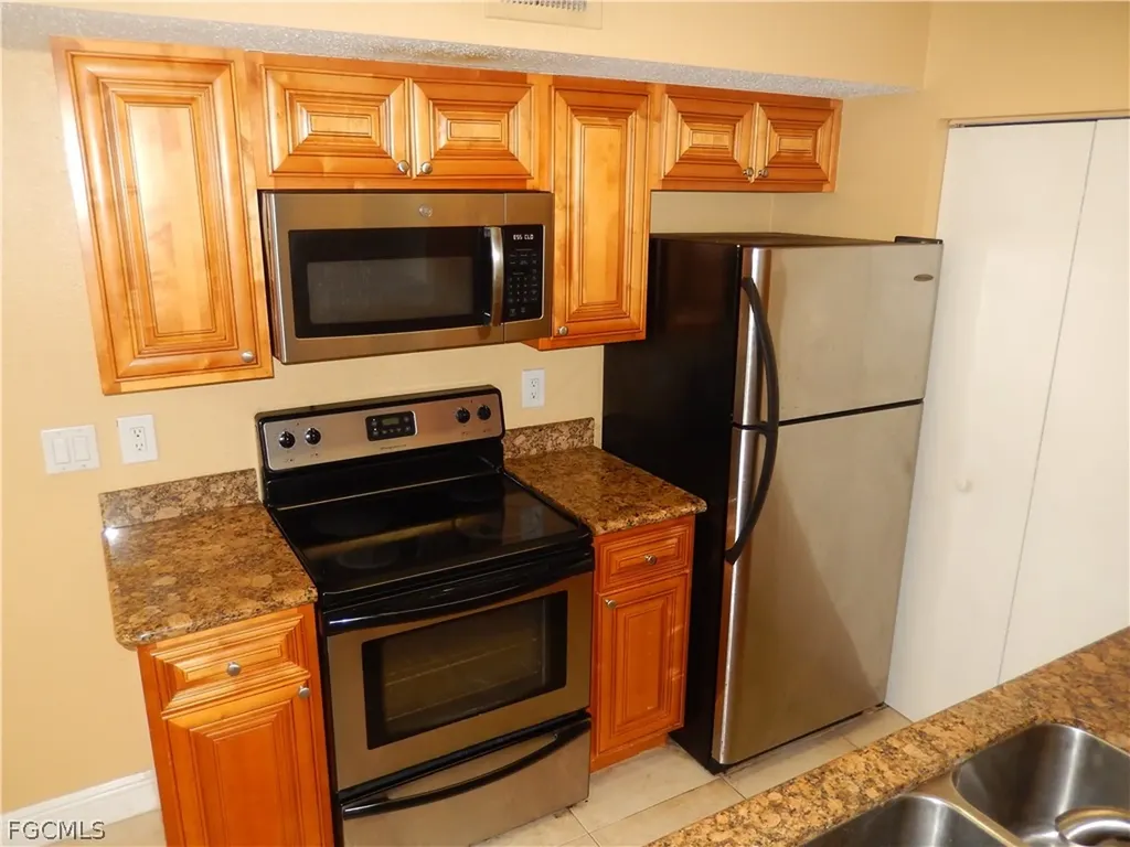 12560 Equestrian Circle Fort Myers FL 33907