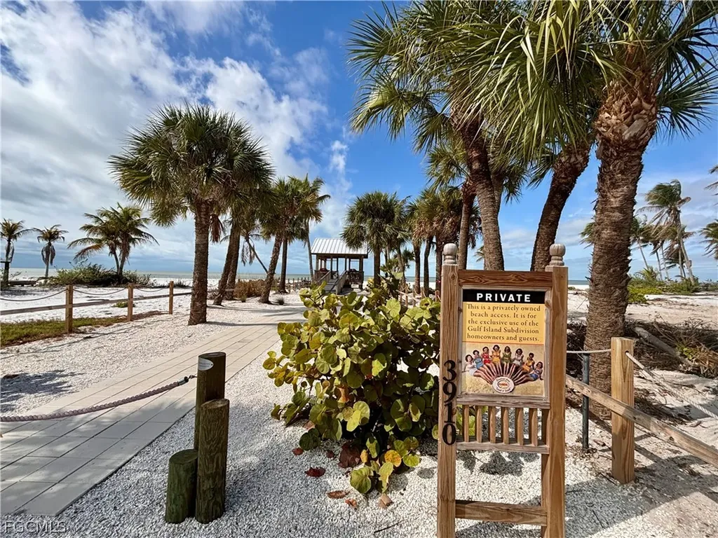 126 Mandalay Road Fort Myers Beach FL 33931