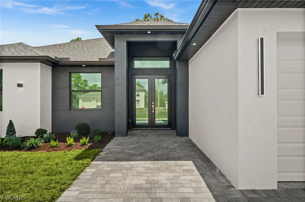 938 Bolivia Drive Lehigh Acres FL 33974