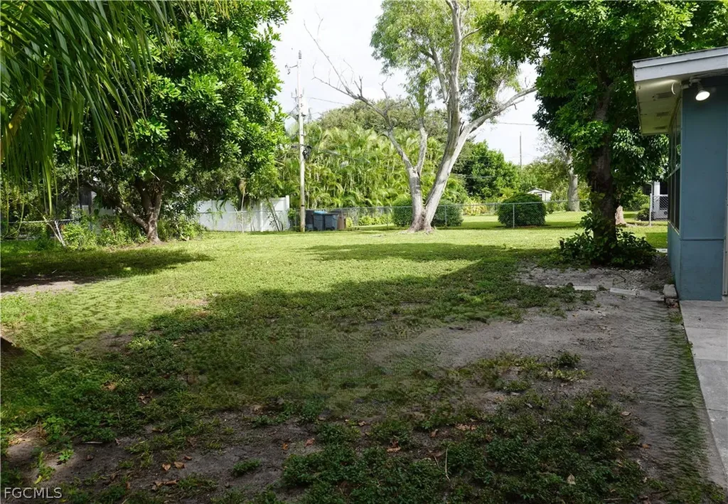 5211 Tower Drive Cape Coral FL 33904