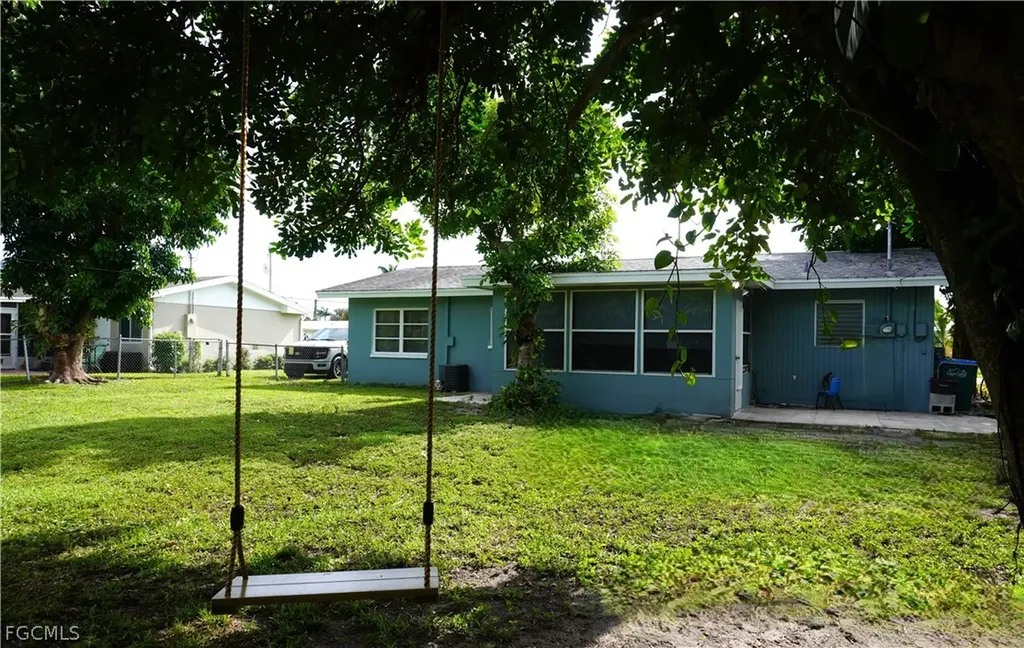 5211 Tower Drive Cape Coral FL 33904