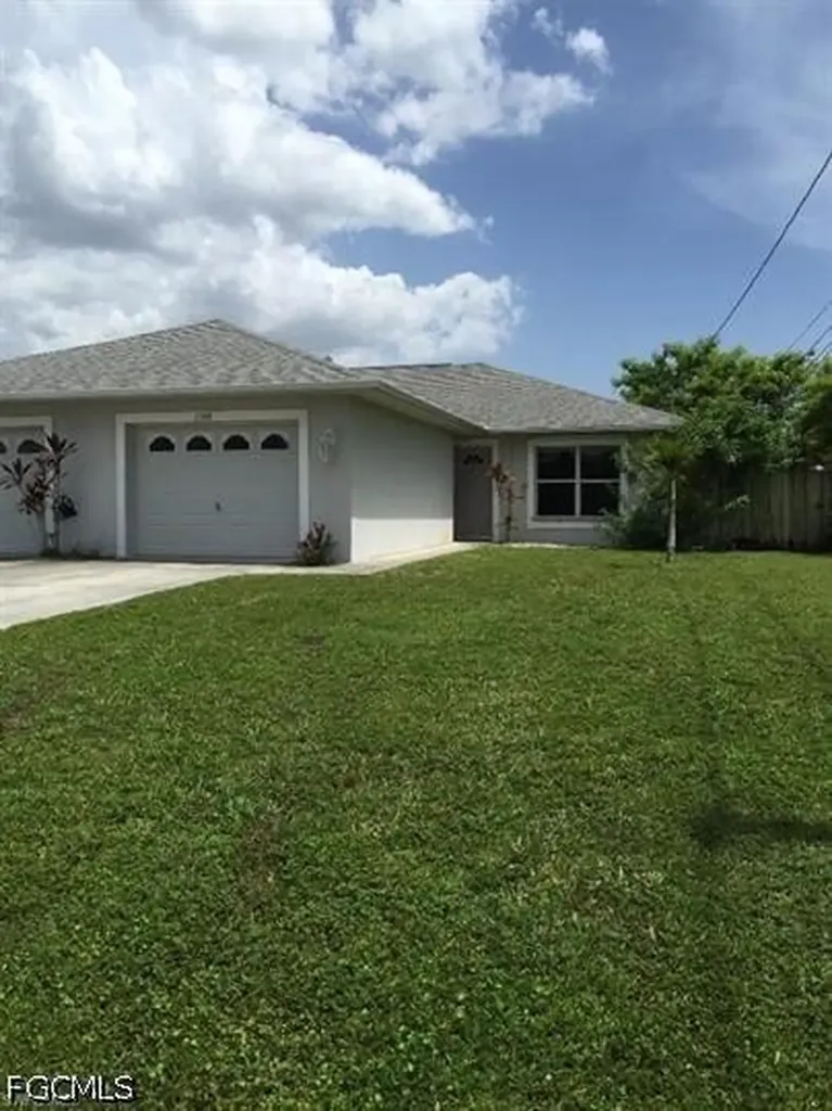 2308 NE 6th Street Cape Coral FL 33909