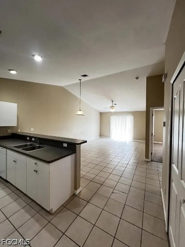 2308 NE 6th Street Cape Coral FL 33909