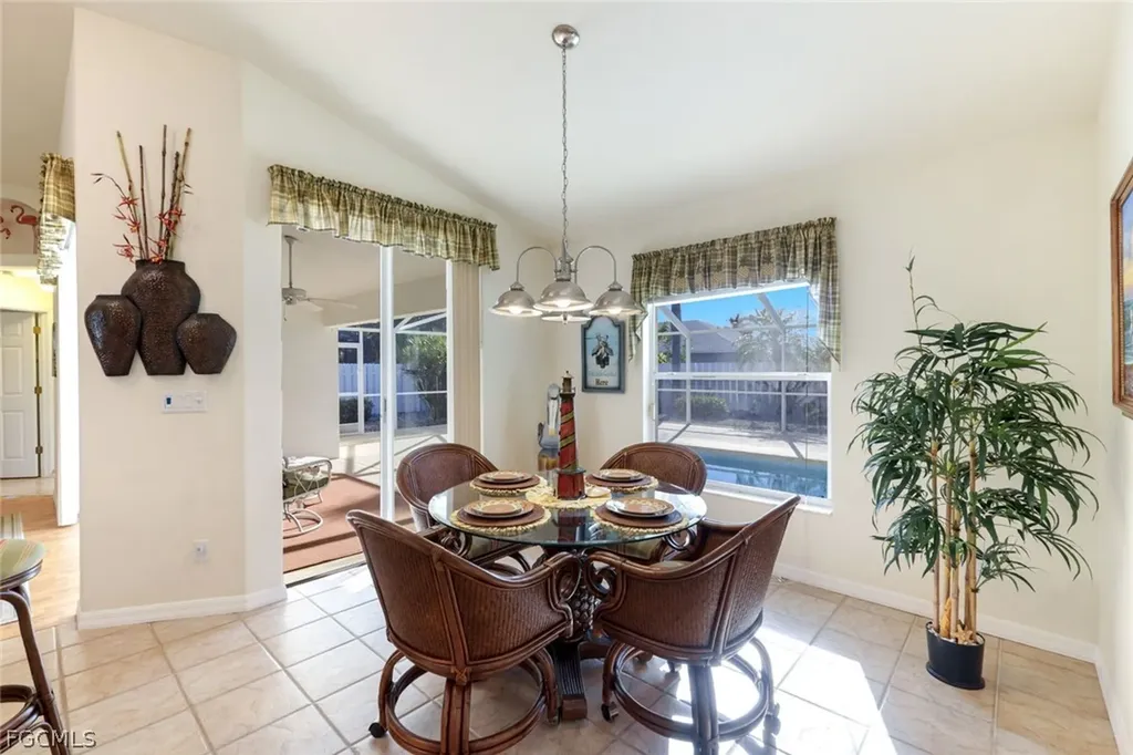 3510 SE 5th Place Cape Coral FL 33904