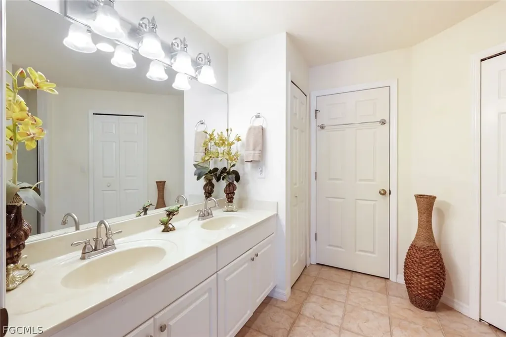 3510 SE 5th Place Cape Coral FL 33904