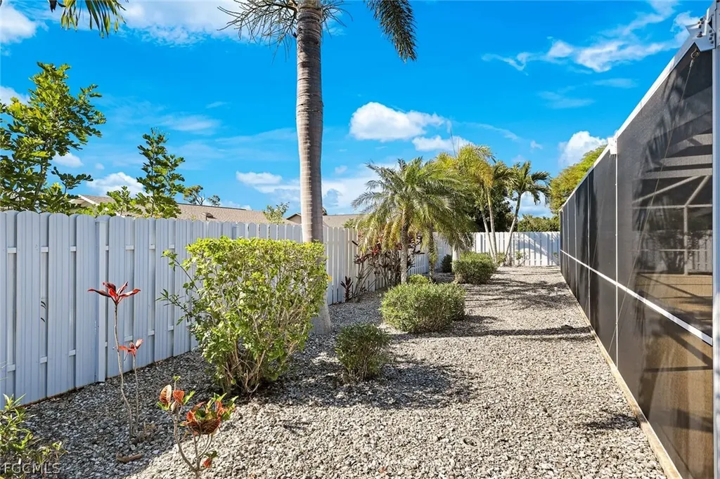 3510 SE 5th Place Cape Coral FL 33904