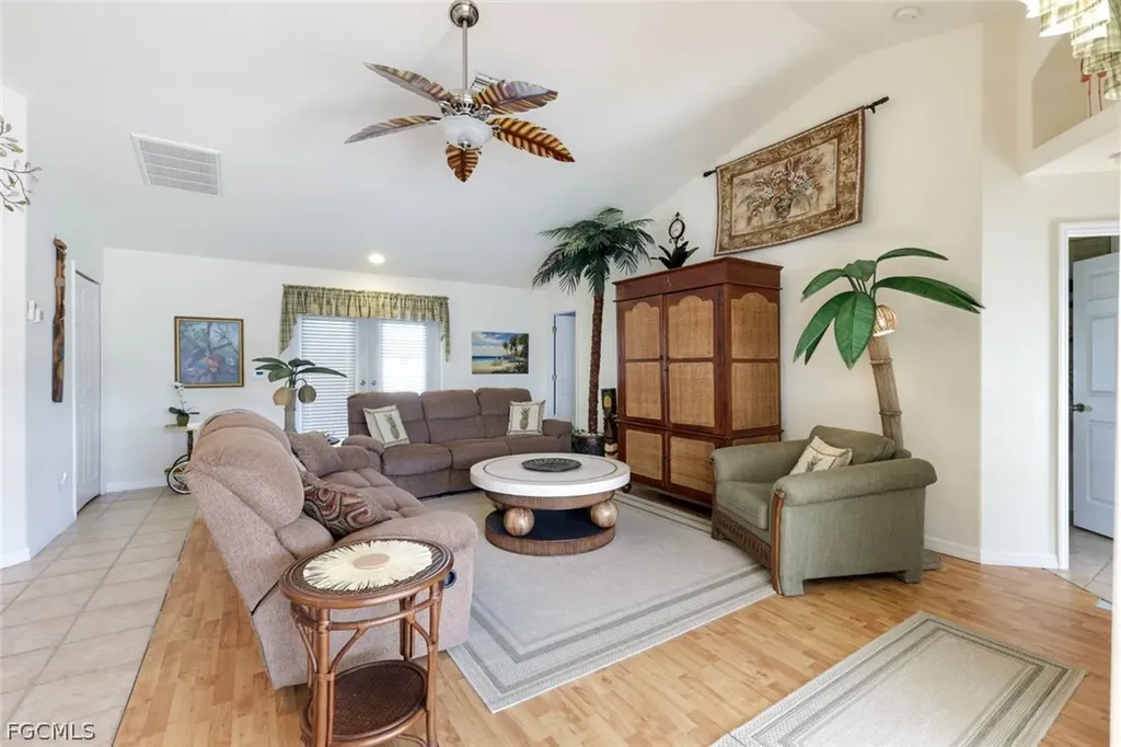 3510 SE 5th Place Cape Coral FL 33904