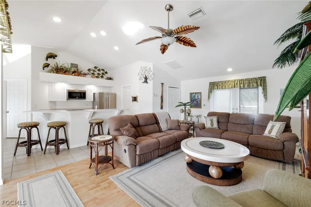 3510 SE 5th Place Cape Coral FL 33904