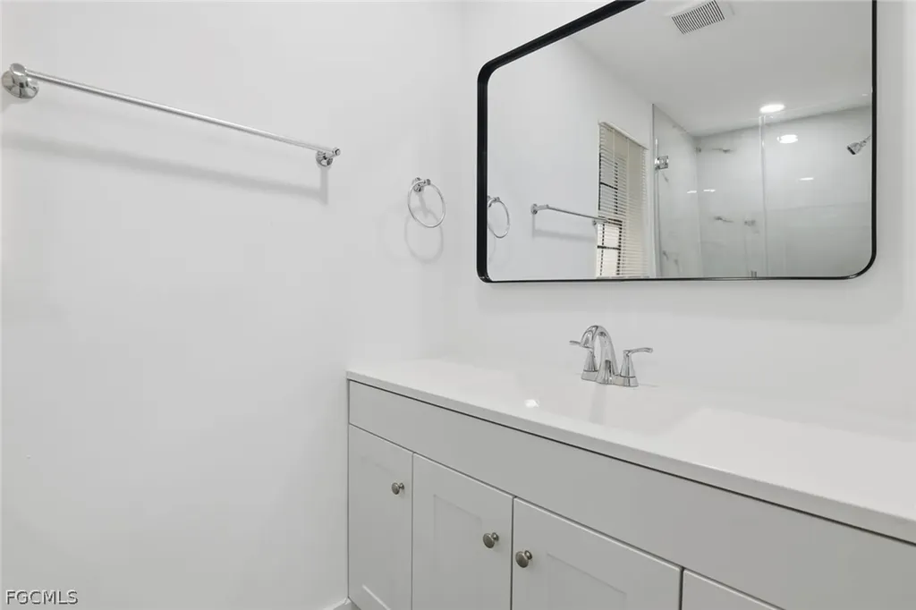 3420 SE 4th Place Cape Coral FL 33904