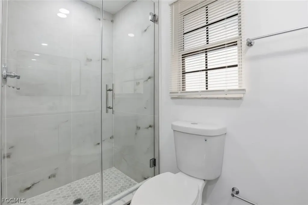 3420 SE 4th Place Cape Coral FL 33904
