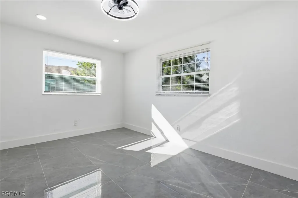 3420 SE 4th Place Cape Coral FL 33904