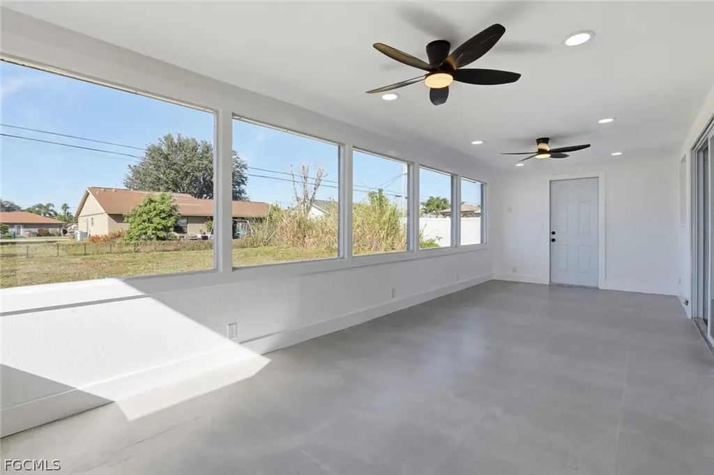 3420 SE 4th Place Cape Coral FL 33904