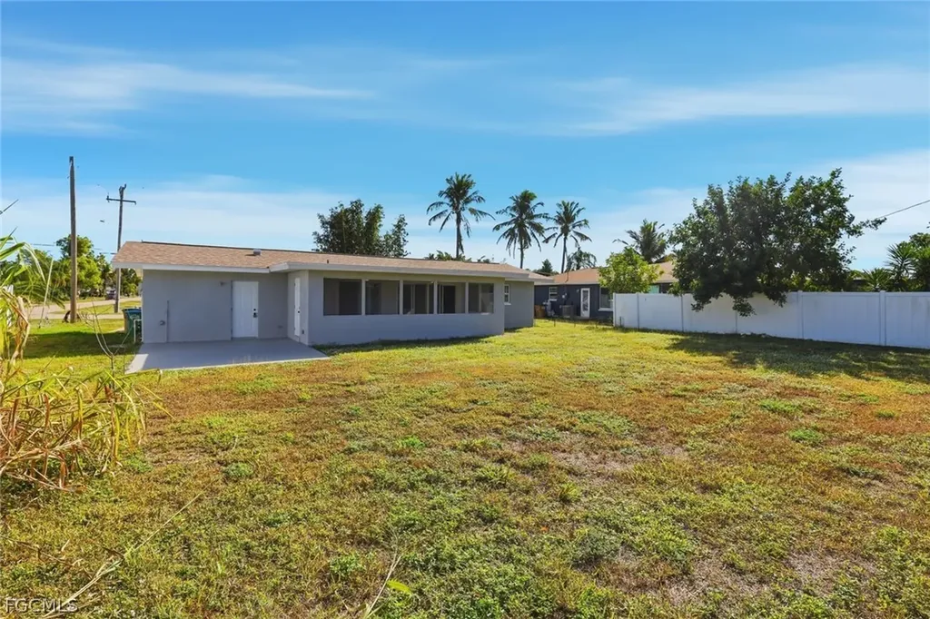 3420 SE 4th Place Cape Coral FL 33904