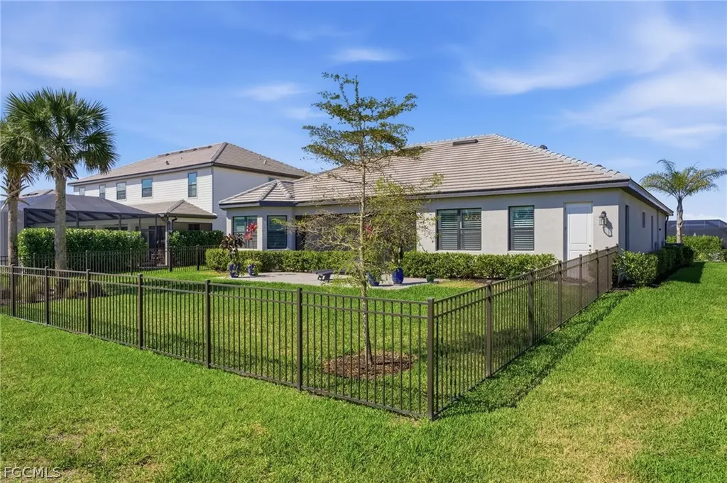 20471 Napa Loop Estero FL 33928