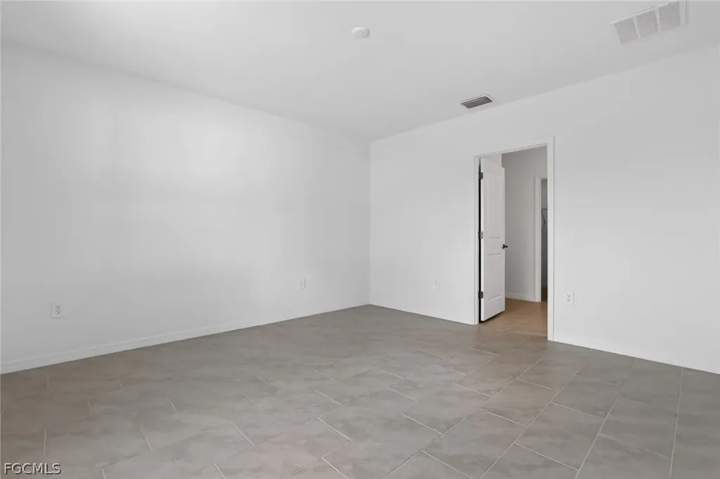 254 Lakeside Breeze Way Lehigh Acres FL 33936