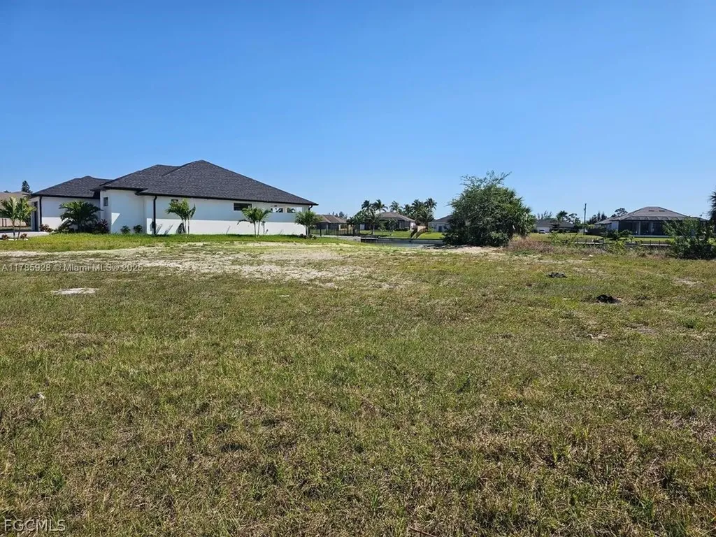 410 Nicholas Parkway E Cape Coral FL 33990