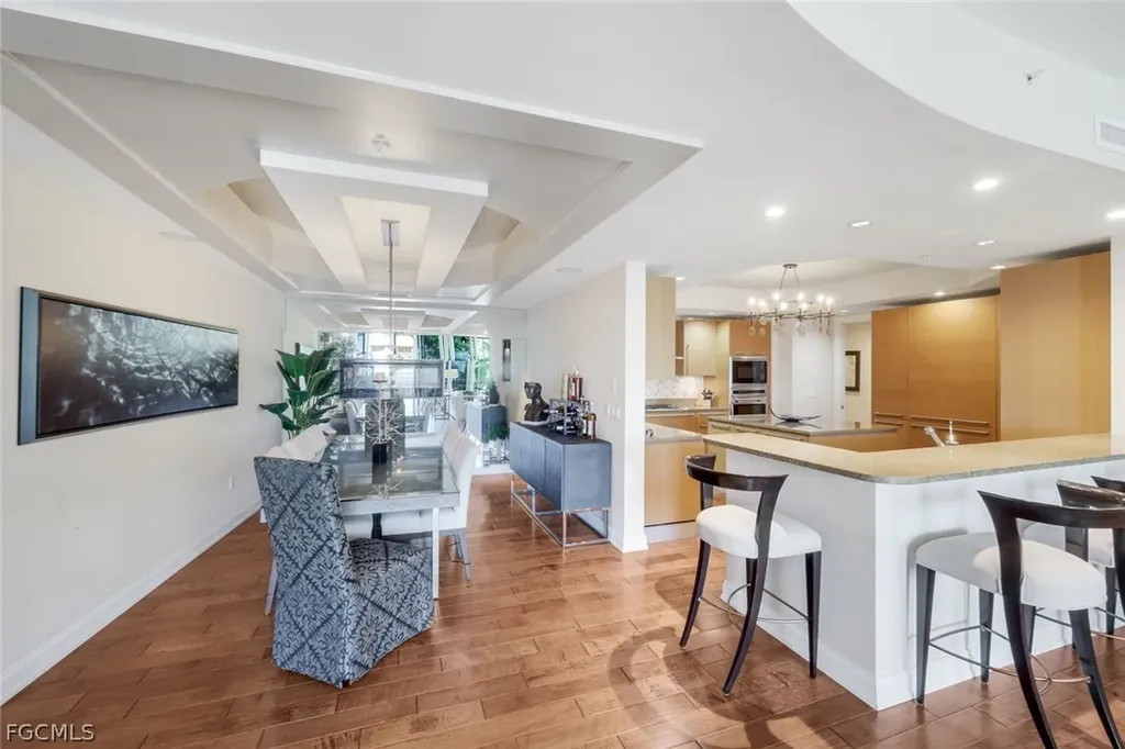 13675 Vanderbilt Drive Naples FL 34110