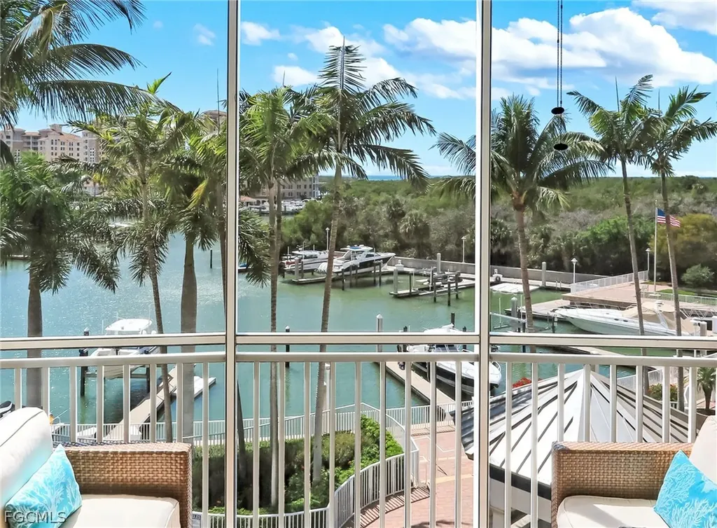 13675 Vanderbilt Drive Naples FL 34110